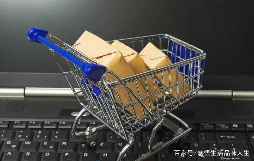 你以为实体店倒闭是网店所致吗，为什么一倒闭就马上有人接